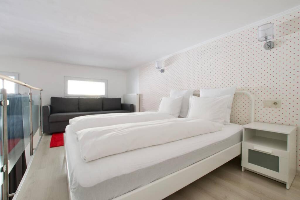 Standard Apartment By Hi5- Rose Street'S Home Budapesta Exterior foto